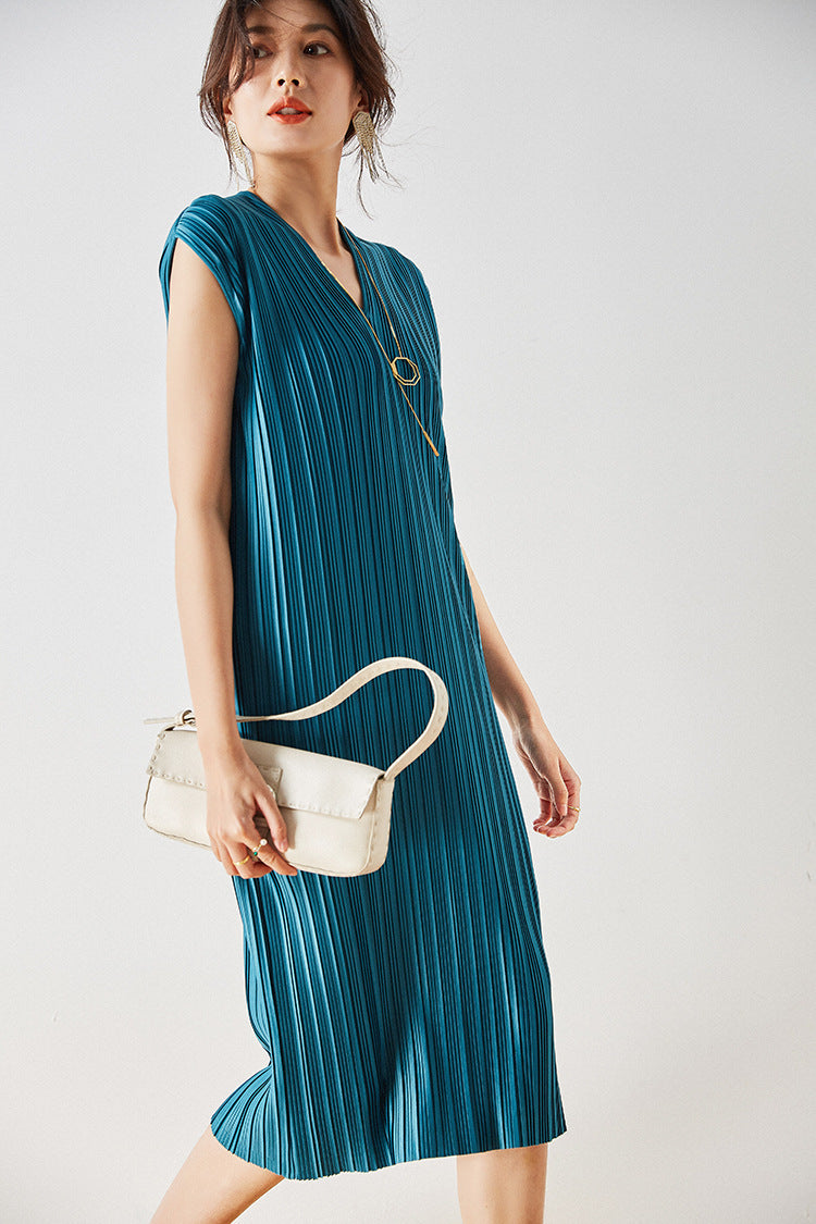 Vintage Inspired Pleated Midi Dress