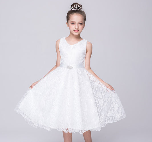 European And American Girls Show Lace Dress
