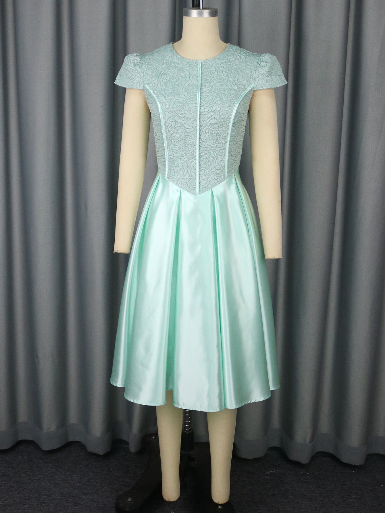 Summer Round Neck Rose Jacquard Bridesmaid Dress