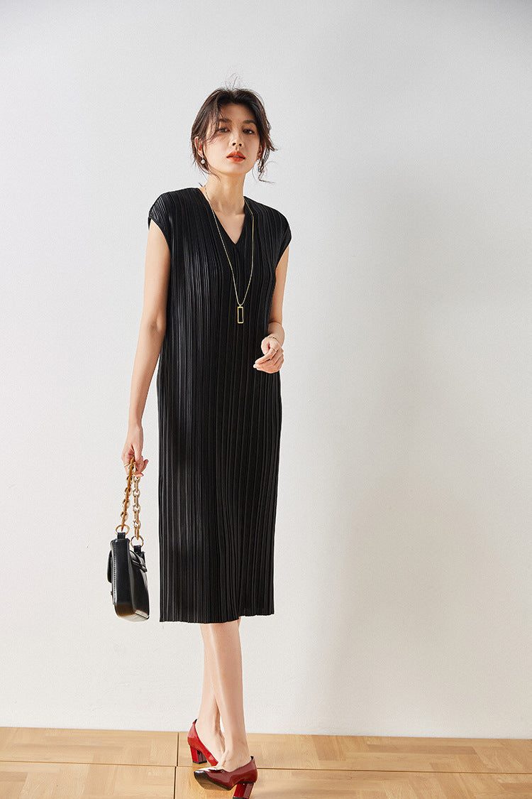 Vintage Inspired Pleated Midi Dress