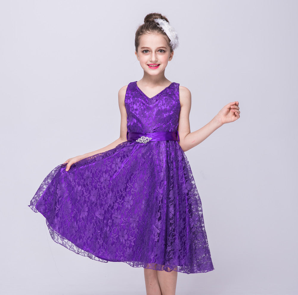 European And American Girls Show Lace Dress