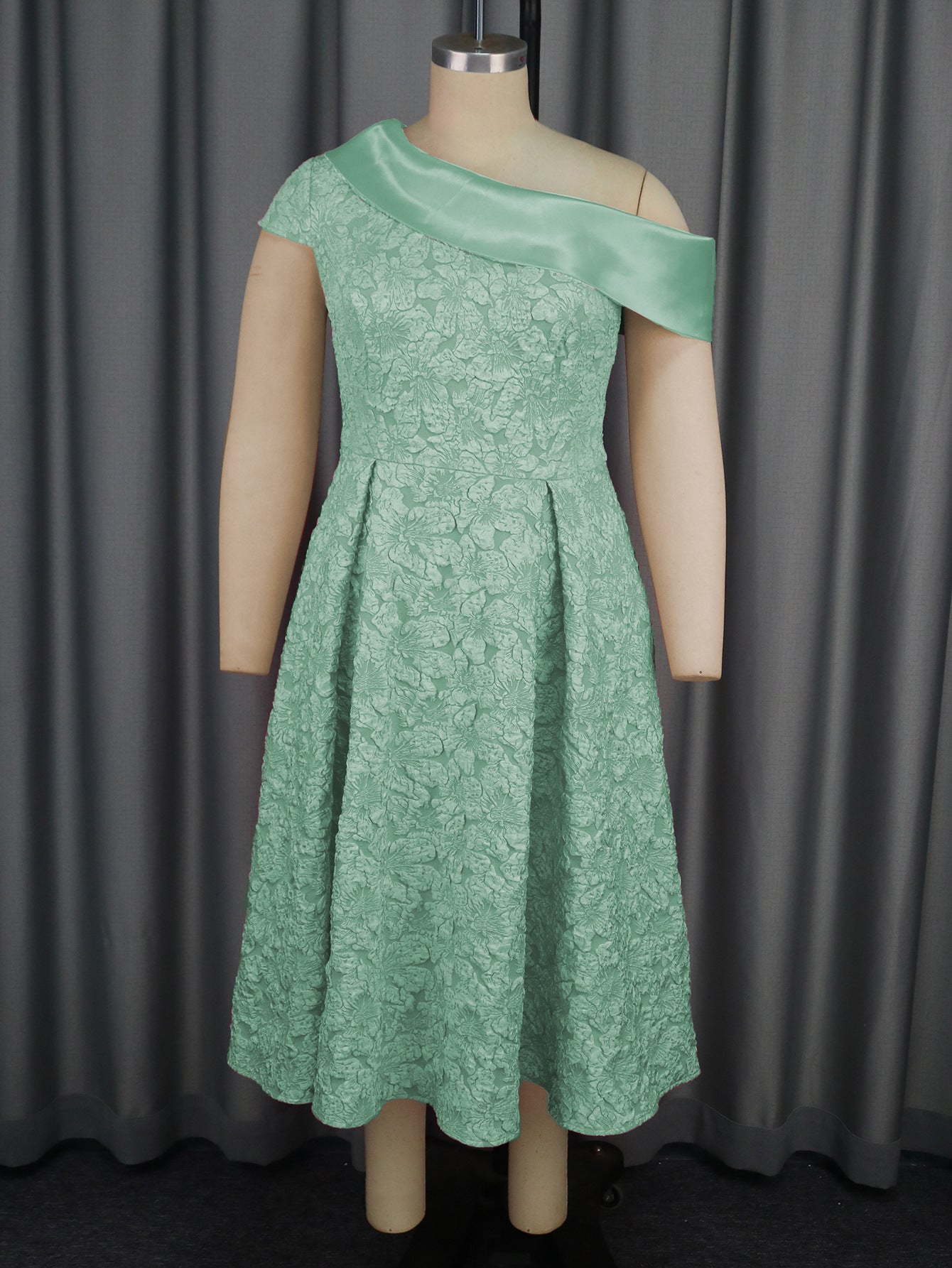 Jacquard Party Banquet Diagonal Collar Large Skirt A- Line Dress